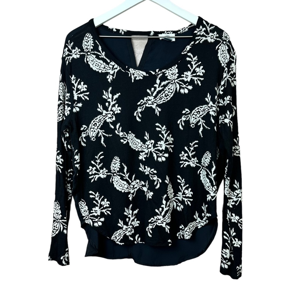 Old Navy Black Floral Front Top Women Sz M